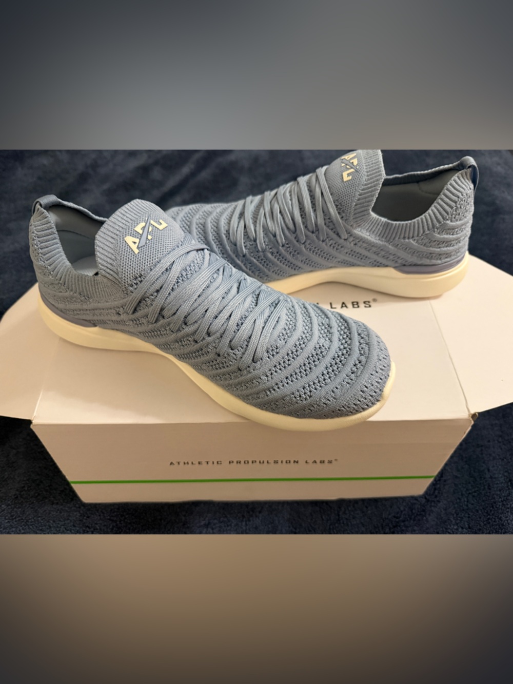 APL TechLoom Phantom Knit Runner in Light Blue/Sz 8.5